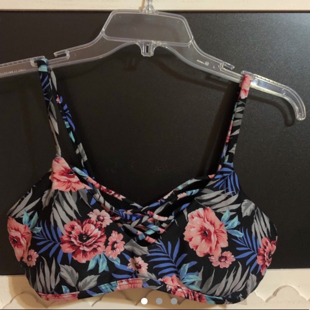 hollister bikini top